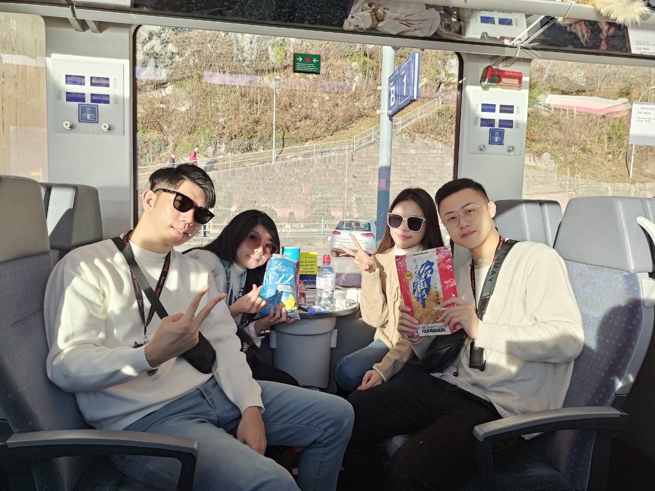 LINE_ALBUM_20241217_241226_1